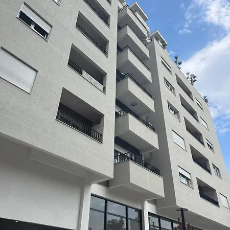 At New Bazaar Apartamento Tirana